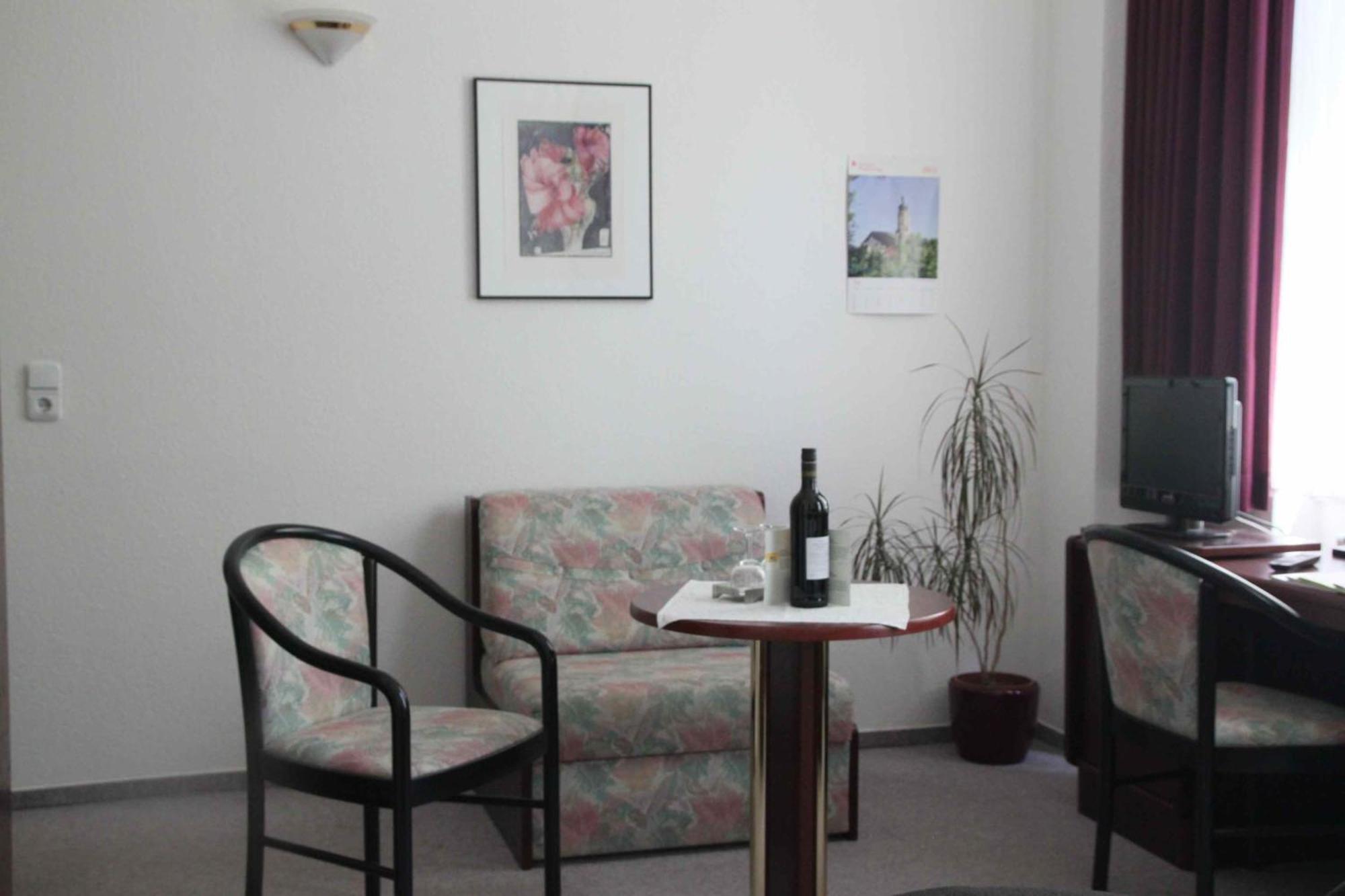 Stadt-Gut-Hotels - Das Kleine Hotel Weimar  Esterno foto