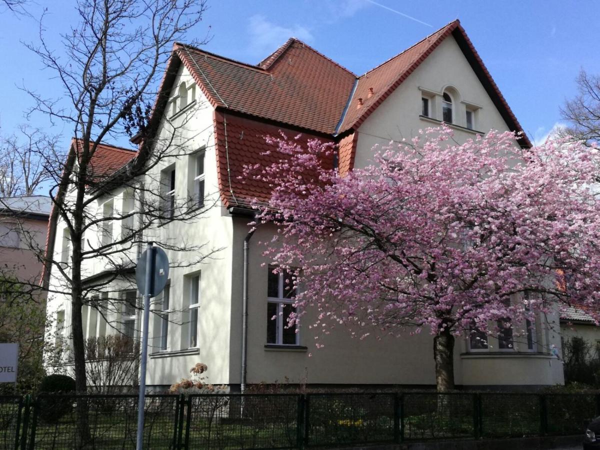 Stadt-Gut-Hotels - Das Kleine Hotel Weimar  Esterno foto